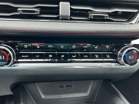 New 2026 Chevrolet Equinox RS w/ Convenience Package III FWD image 14