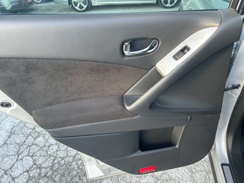 Used 2014 Nissan Murano S image 16