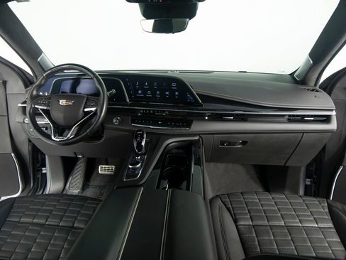 Used 2023 Cadillac Escalade V AWD/4WD image 34