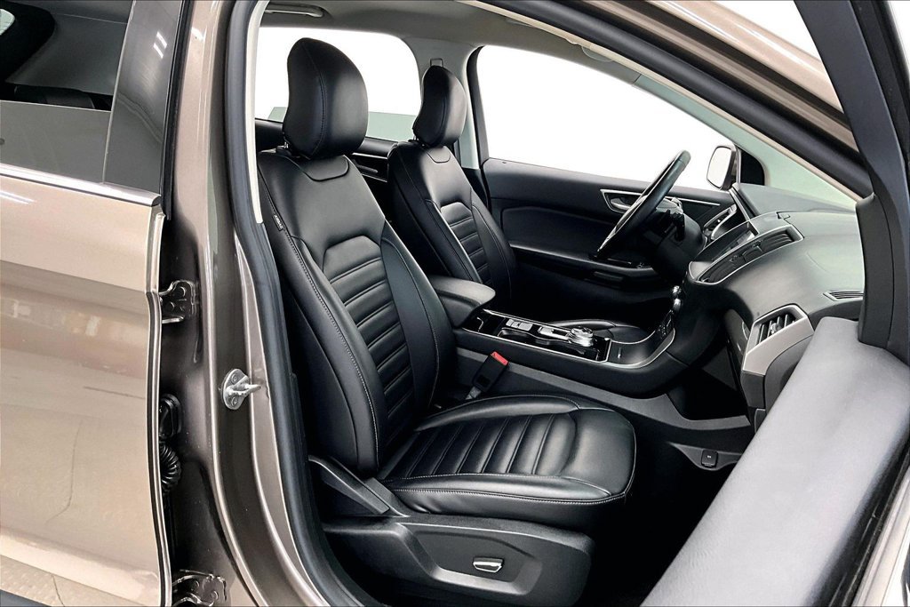 Used 2019 Ford Edge SEL w/ Equipment Group 201A AWD/4WD image 7