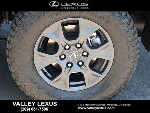 Certified 2024 Lexus GX 550 AWD/4WD image 12
