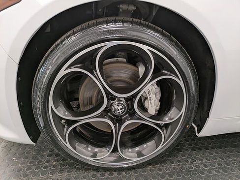 Used 2024 Alfa Romeo Giulia Ti image 7