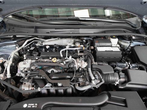 Used 2025 Toyota Corolla LE FWD image 30