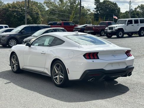 New 2025 Ford Mustang Coupe image 6