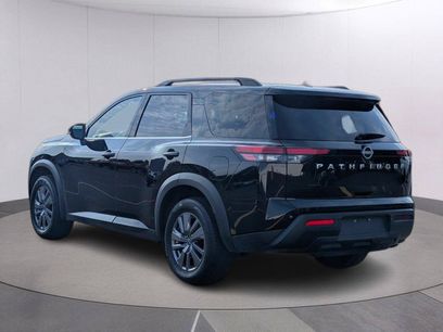 Used 2025 Nissan Pathfinder SV