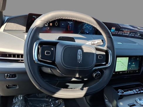 New 2025 Lincoln Navigator Reserve w/ Jet Appearance Package AWD/4WD image 21
