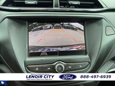 Used 2023 Chevrolet TrailBlazer LS FWD image 24