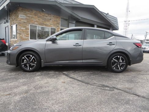 Used 2025 Nissan Sentra SV w/ Trunk Package FWD image 8