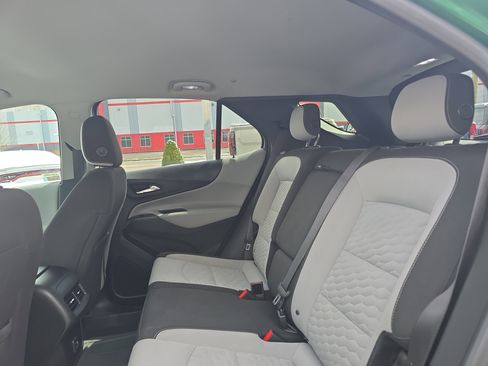 Used 2019 Chevrolet Equinox LS w/ LS Convenience Package image 14