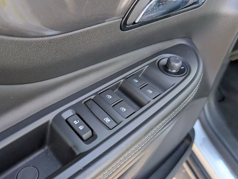 Used 2022 Buick Encore Preferred w/ Safety Package image 15