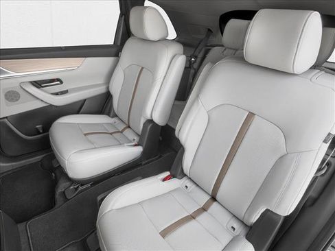 New 2026 MAZDA CX-90 Plug-In Hybrid w/ Premium Plus image 9