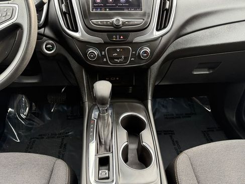Used 2022 Chevrolet Equinox LT image 11