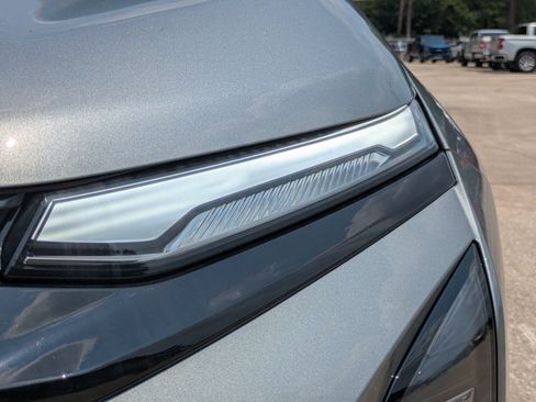 New 2026 Chevrolet Equinox RS w/ Safety and Technology Package FWD image 31