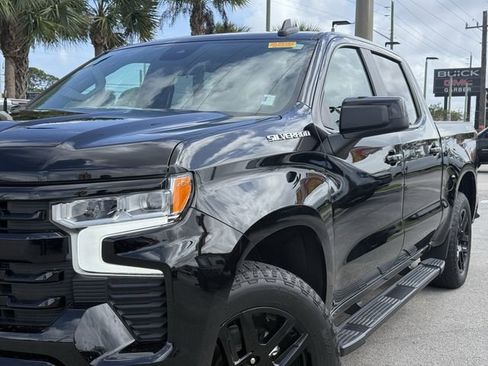 Used 2023 Chevrolet Silverado 1500 RST AWD/4WD image 6