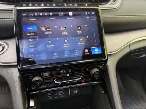 Used 2021 Jeep Grand Cherokee L Limited image 10