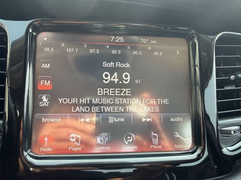 Used 2013 Dodge Dart SXT FWD image 17
