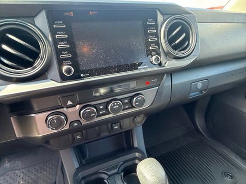 Used 2022 Toyota Tacoma SR AWD/4WD image 13
