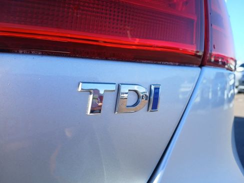 Used 2011 Volkswagen Jetta TDI image 35