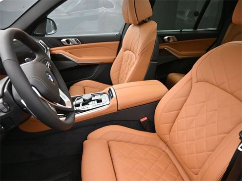 New 2026 BMW X5 xDrive40i w/ Climate Comfort Package image 33