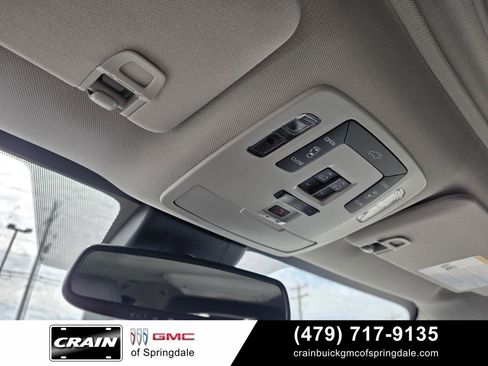 Used 2025 Toyota Sienna XLE w/ XLE Plus Package FWD image 21