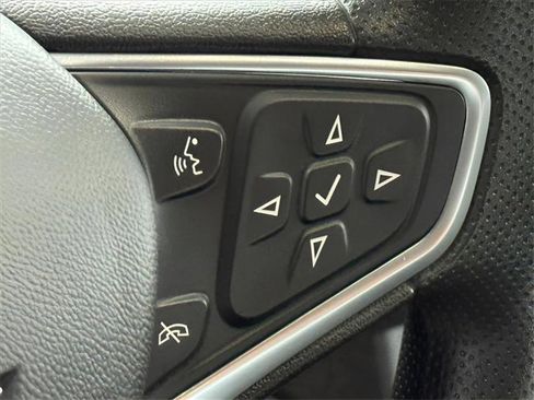 Used 2023 Chevrolet Malibu LS image 13