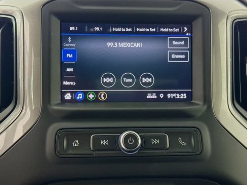Used 2022 Chevrolet Silverado 1500 Custom Trail Boss AWD/4WD image 17