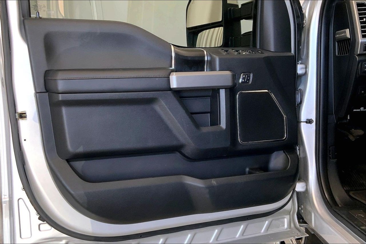 Used 2018 Ford F250 Platinum w/ Platinum Ultimate Package AWD/4WD image 21