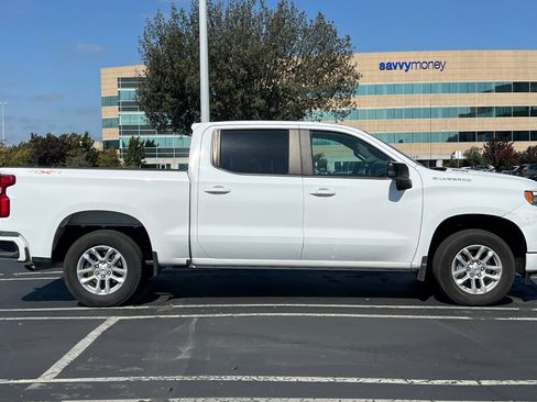 Used 2022 Chevrolet Silverado 1500 RST image 3
