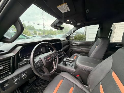 Used 2023 GMC Sierra 1500 AT4 w/ AT4 Premium Package AWD/4WD image 16