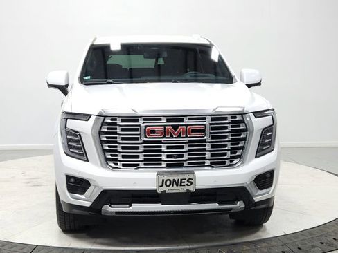 Used 2025 GMC Yukon XL Denali AWD/4WD image 2
