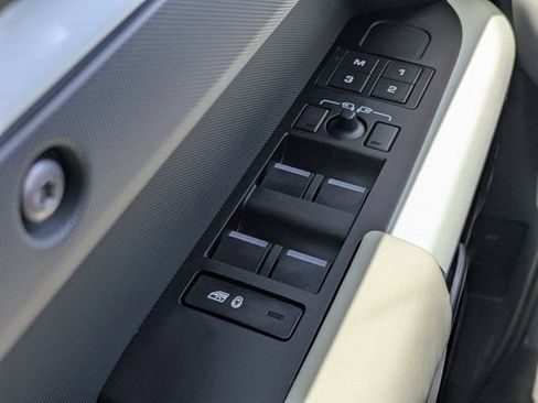 Certified 2023 Land Rover Defender 130 First Edition AWD/4WD image 19