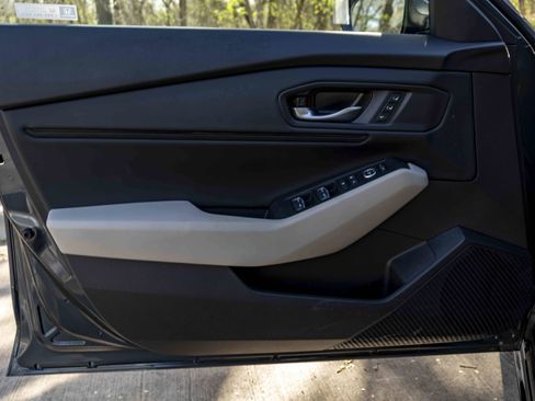 Used 2024 Honda Accord EX-L image 37