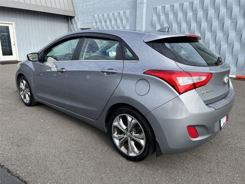 Used 2014 Hyundai Elantra GT w/ Option Group 02 image 8