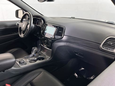 Used 2022 Jeep Grand Cherokee Limited image 28