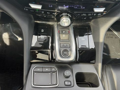 Used 2022 Acura MDX SH-AWD image 16