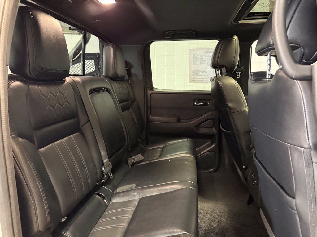 Used 2022 Nissan Frontier PRO-4X AWD/4WD image 24