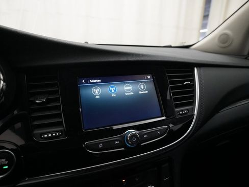 Used 2022 Buick Encore Preferred w/ Safety Package image 6