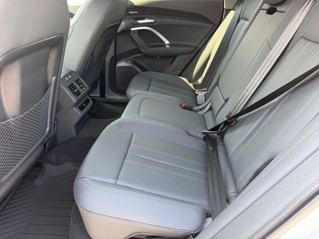 New 2026 Audi Q5 Premium Plus AWD/4WD image 10