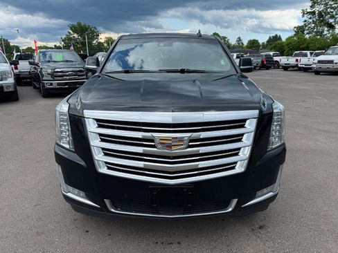 Used 2017 Cadillac Escalade ESV Platinum AWD/4WD image 8