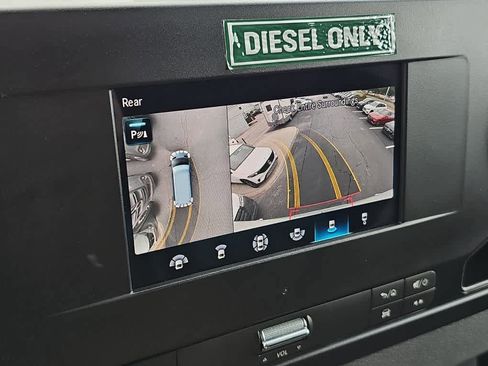 Used 2024 Mercedes-Benz Sprinter 2500 image 17