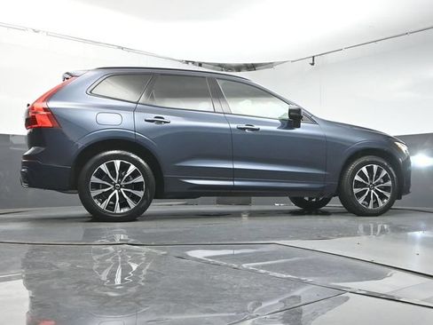 Used 2024 Volvo XC60 B5 Core AWD/4WD image 40