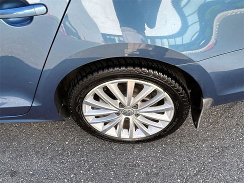 Used 2016 Volkswagen Jetta SEL w/ Lighting Package image 11