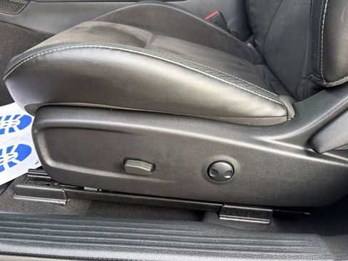 Certified 2022 Dodge Challenger R/T w/ Plus Package image 18