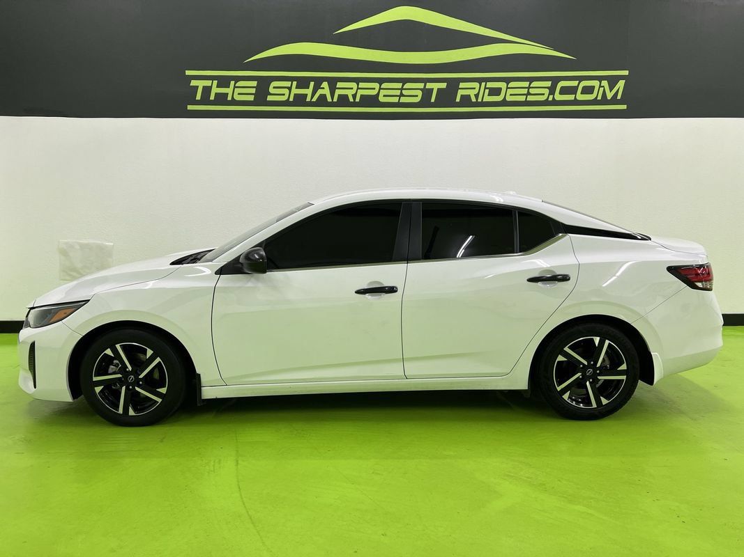 Used 2024 Nissan Sentra SV FWD image 6