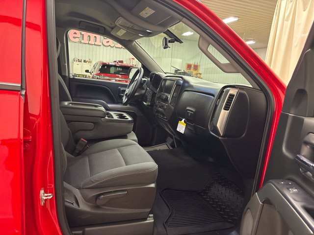 Used 2018 Chevrolet Silverado 1500 LT w/ All Star Edition AWD/4WD image 18
