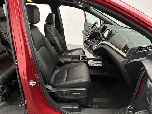Used 2023 Honda Odyssey Sport image 23