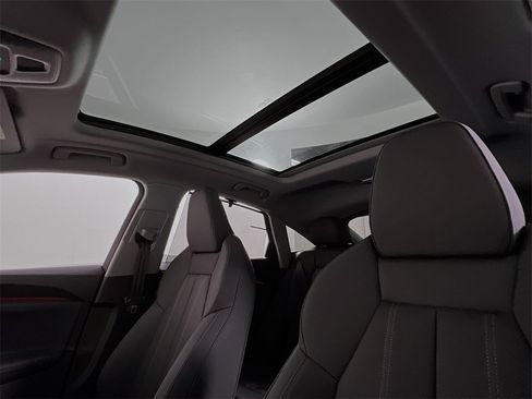 New 2025 Audi Q5 Premium Plus image 12