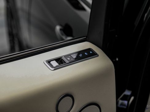 Used 2022 Land Rover Range Rover Westminster Edition image 96