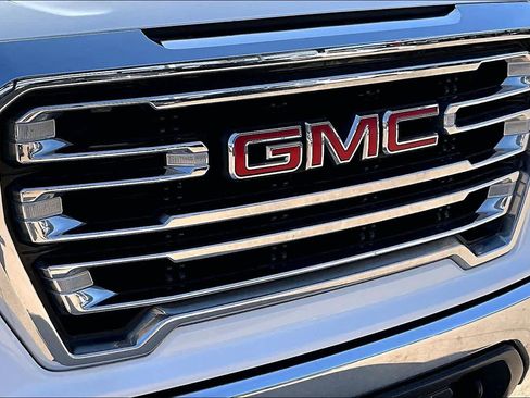 Used 2020 GMC Sierra 1500 SLT AWD/4WD image 28