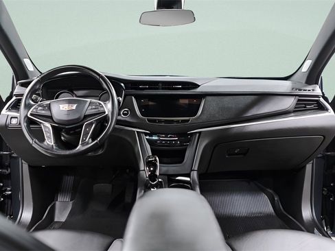 Used 2022 Cadillac XT5 Premium Luxury w/ LPO, Floor Liner Package image 9